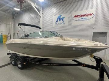 2005 Sea Ray 200 Signature