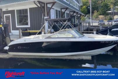 2012 Cobalt Boats 220