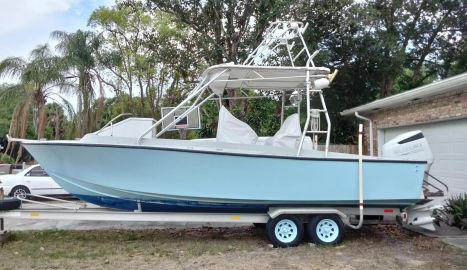 1987 Custom 25 Spotfish