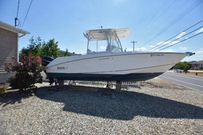 2006 Boston Whaler 270 Outrage