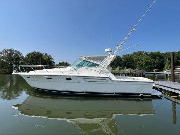 1995 Tiara Yachts 3700 Open