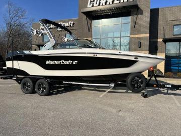 2023 MasterCraft XT23