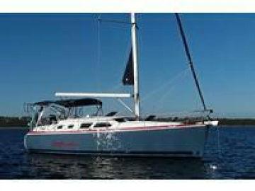 2008 Hunter H41 Deck Salon