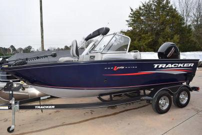 2019 Tracker Boats Pro Guide V-175 Combo