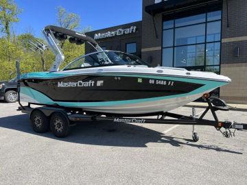 2019 MasterCraft XT20