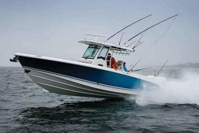 2024 Boston Whaler 330 Outrage