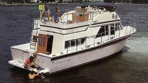 1980 Chris-Craft 380 Corinthian