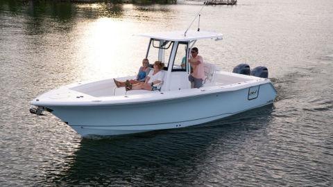 2024 Sea Hunt Gamefish 27 With Coffin Box