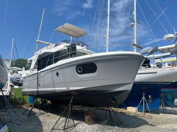 2019 Beneteau Swift Trawler 30