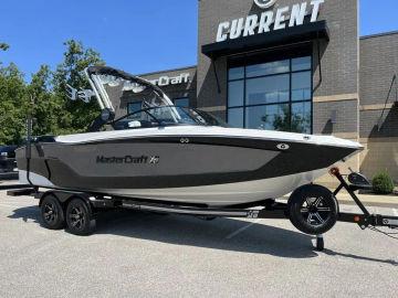 2023 MasterCraft XT24