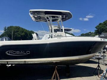 2020 Robalo R222EX