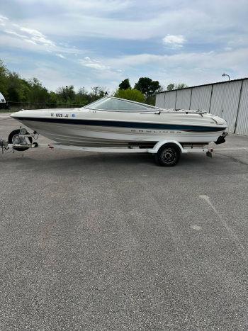 2000 Bayliner Marine Corp 2050