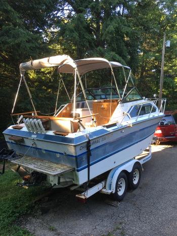 1988 Chaparral Boats XLC238