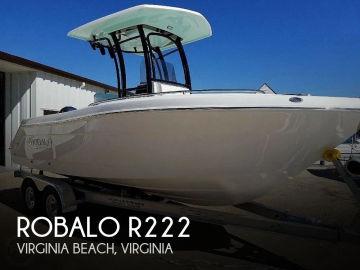 2021 Robalo R222