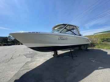 2016 Boston Whaler 320 Vantage