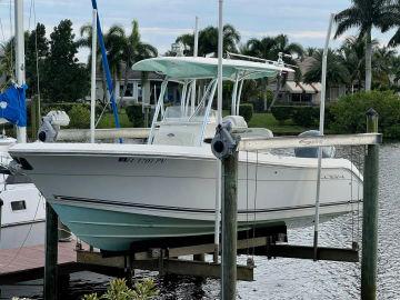 2015 Cobia 237 CC