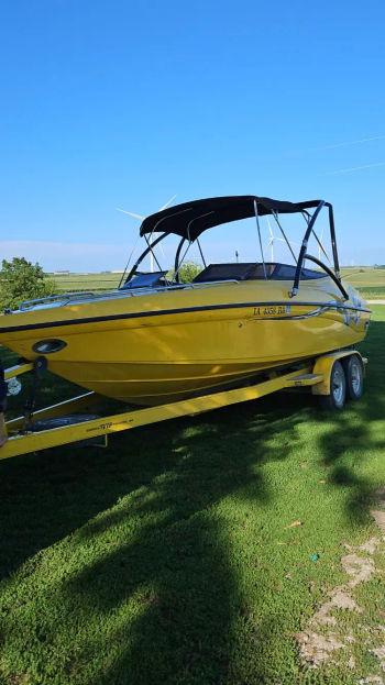 2001 Crownline 225 BR