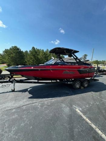 2017 MALIBU WAKESETTER 22 MXZ