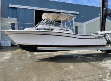 1997 Grady-White 300 Marlin