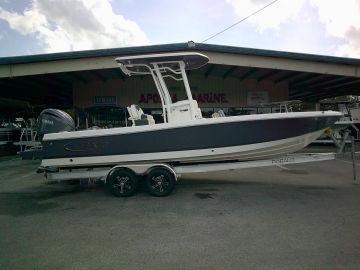 2023 Robalo 246 Cayman