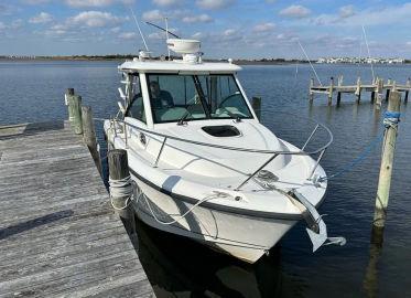 2016 Boston Whaler 285 Conquest