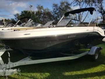 2023 Bayliner Boats DX2000