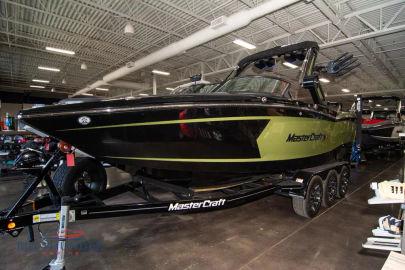 2022 Mastercraft XSTAR SURF