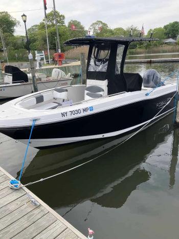 2019 Robalo R200 