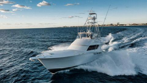 1999 Hatteras 60 Convertible