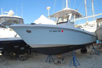 2014 Everglades 255 Center Console