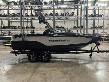 2024 MasterCraft XT22