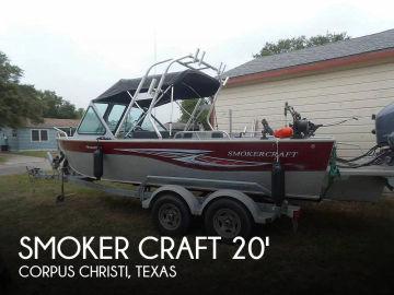 2015 Smoker Craft Phantom