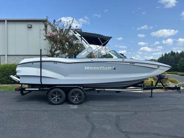 2025 MasterCraft X24