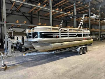 2017 Suntracker 22 Party Barge