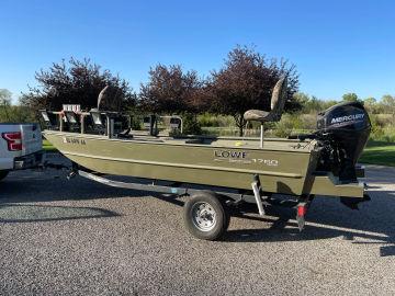 2017 Lowe Boats Roughneck 1760 Archer