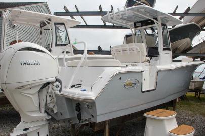 2024 Sea Hunt Ultra 239 SE