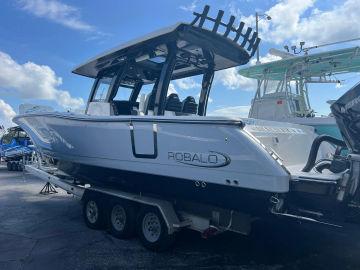 2024 Robalo R360