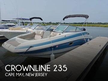 2023 Crownline E235