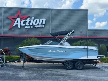 2025 MasterCraft XT22