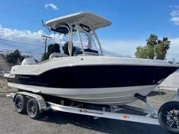 2024 Crownline 220 CC