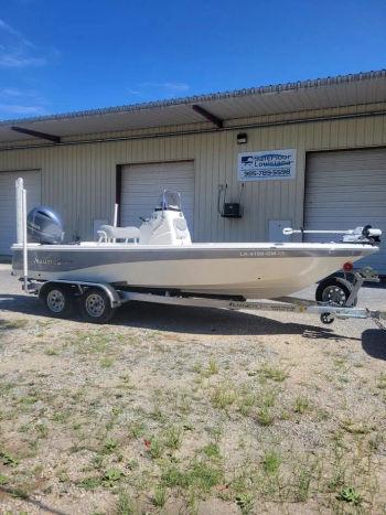 2021 NauticStar 215 XTS SB