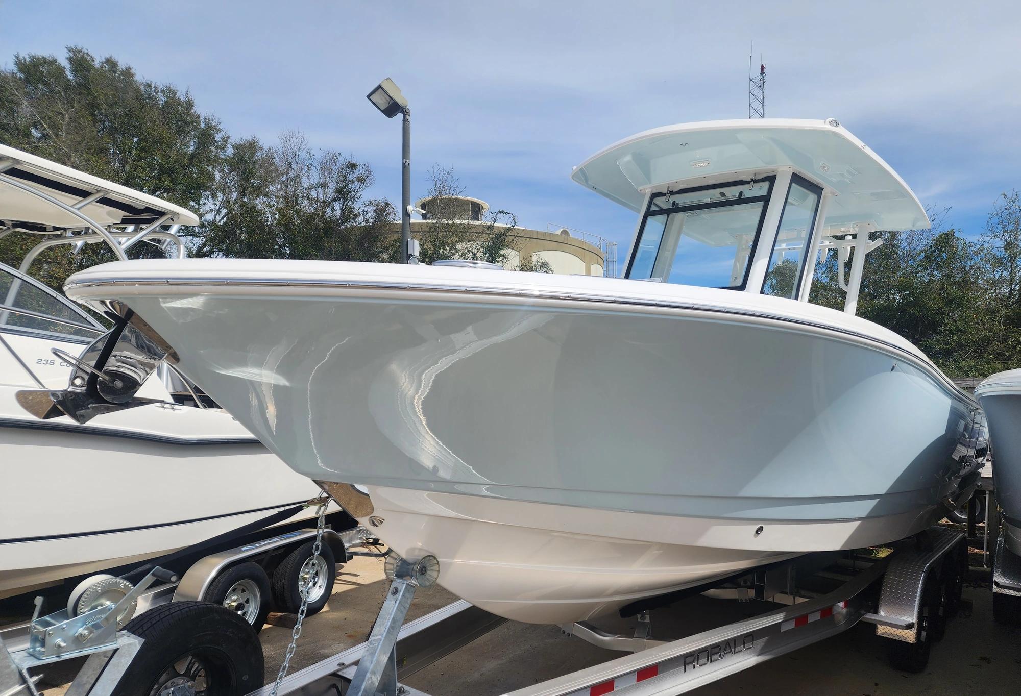 2024 ROBALO 270 CC