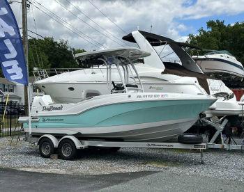 2021 Crownline 220 CC Finseeker