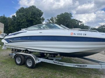 2005 Crownline 240