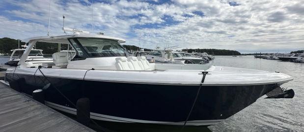 2024 TIARA YACHTS 43 LS