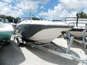 2024 Hurricane Sundeck 217 OB