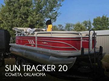 2023 Sun Tracker Party Barge 20 DLX