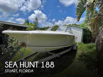 2013 Sea Hunt Escape 188 LE