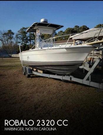 1990 Robalo 2320 CC