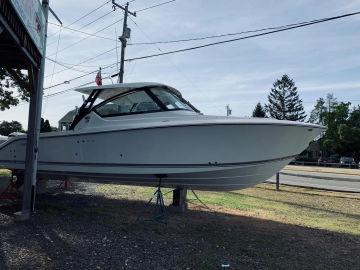 2018 Pursuit DC 295 Dual Console